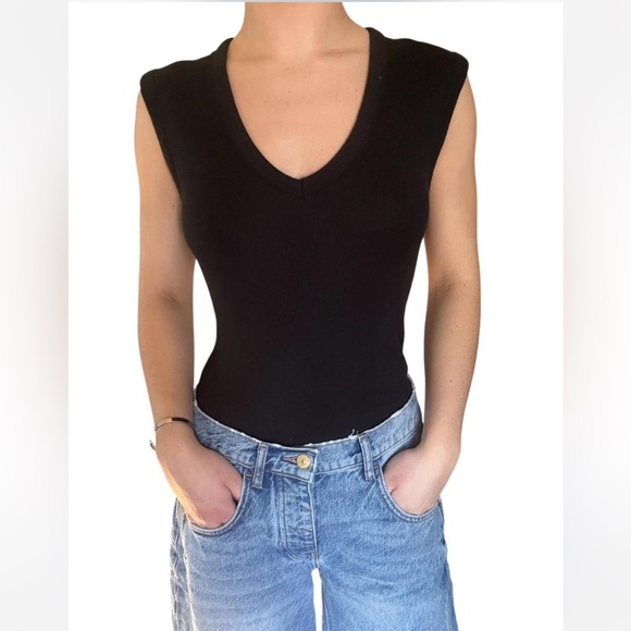 Universal Thread Tops - Universal Thread Black Sleeveless Bodysuit